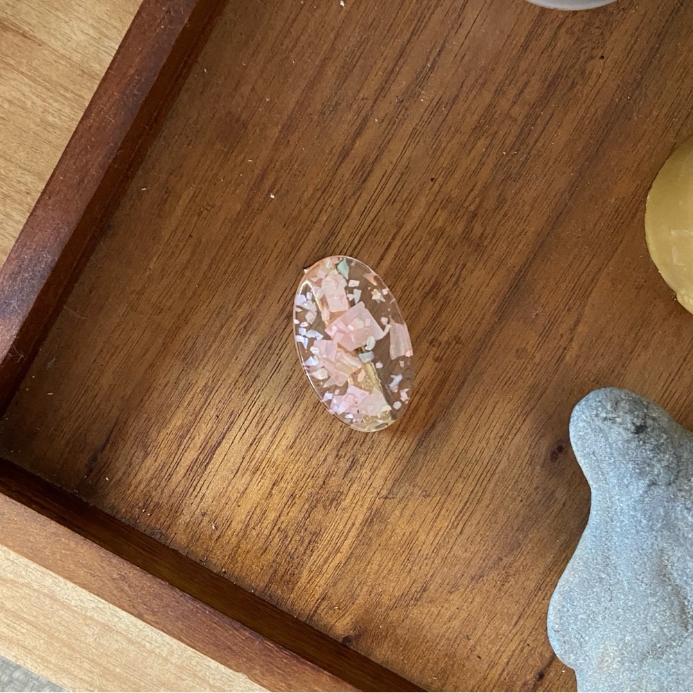Valet Studio pink sparkle hair clip.